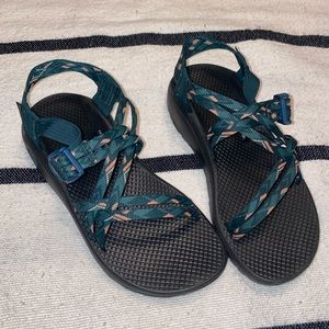 Women’s Size 8 Chacos